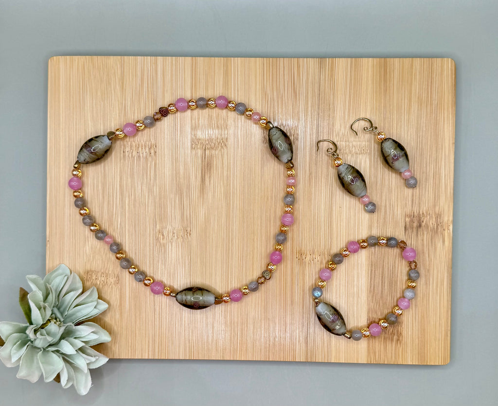 Lively & Lovely Choker Set