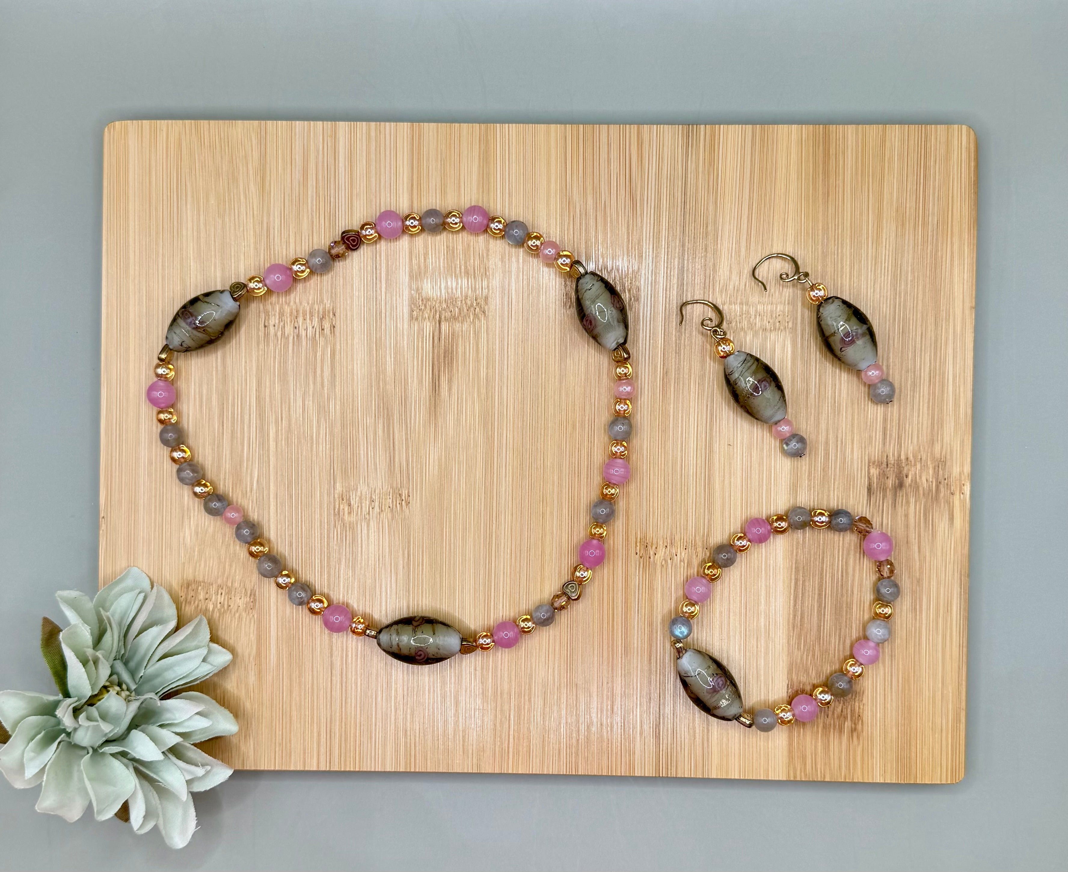 Lively & Lovely Choker Set