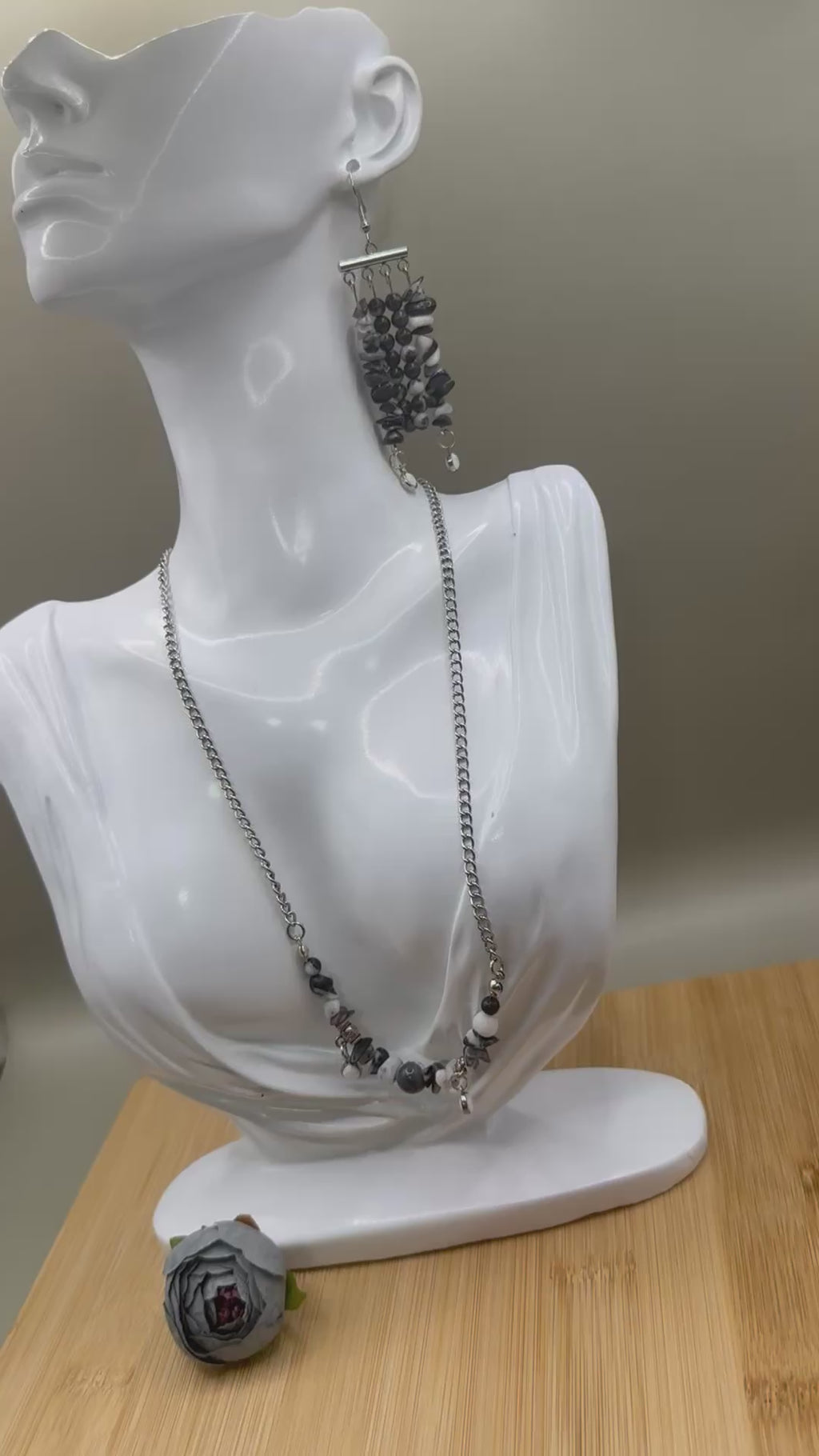 Blk or Wht Set